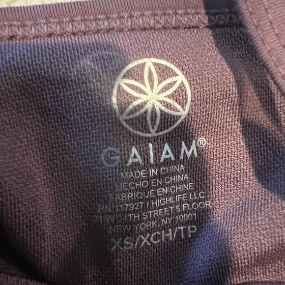 Women's workout top bundle - Picture 3 of 5